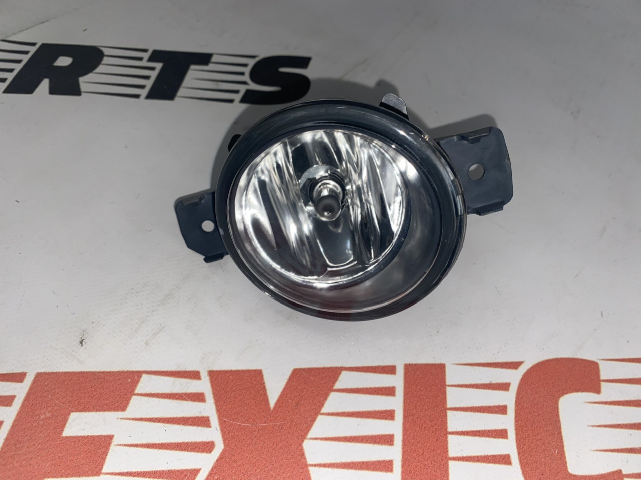 Противотуманная фара правая Nissan Murano 2015-2018  (26150-9B91C), аналог