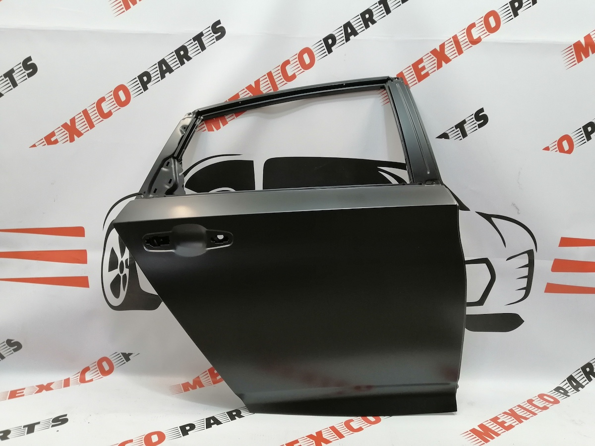 Двері задні праві Honda Accord 2018-2020 (67510-TVA-315ZZ), аналог