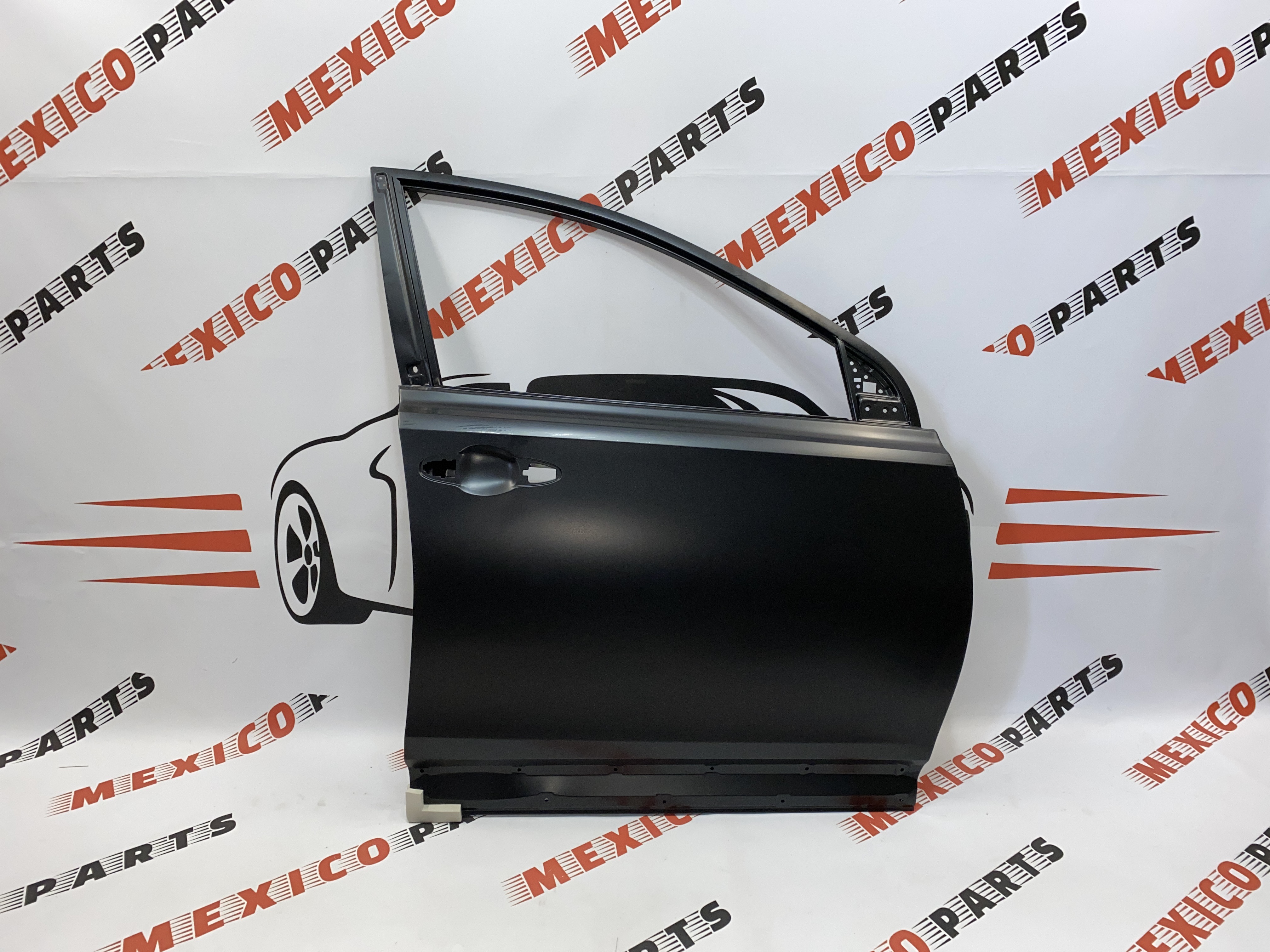 Двері передні праві Toyota RAV4 2013-2018 (67001-42140), аналог