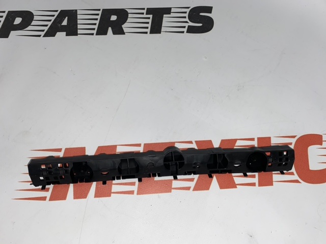 Крепление заднего бампера левое Nissan Sentra 2019- (85226-6LB0A), аналог