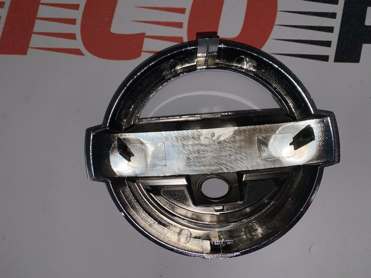 Значок Nissan під камеру (62890-4BA0A), аналог