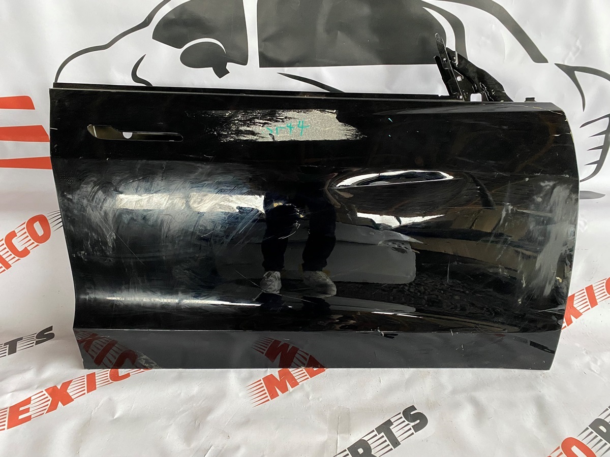 Двері передні праві оригінал Б/В Tesla Model 3 2017-2023 (1081420e0c)