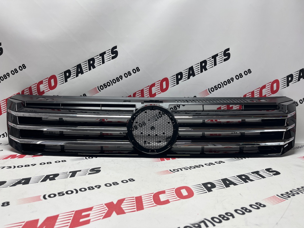Решётка радиатора USA Volkswagen Passat B7 2012-2015 (561853651COQE), аналог