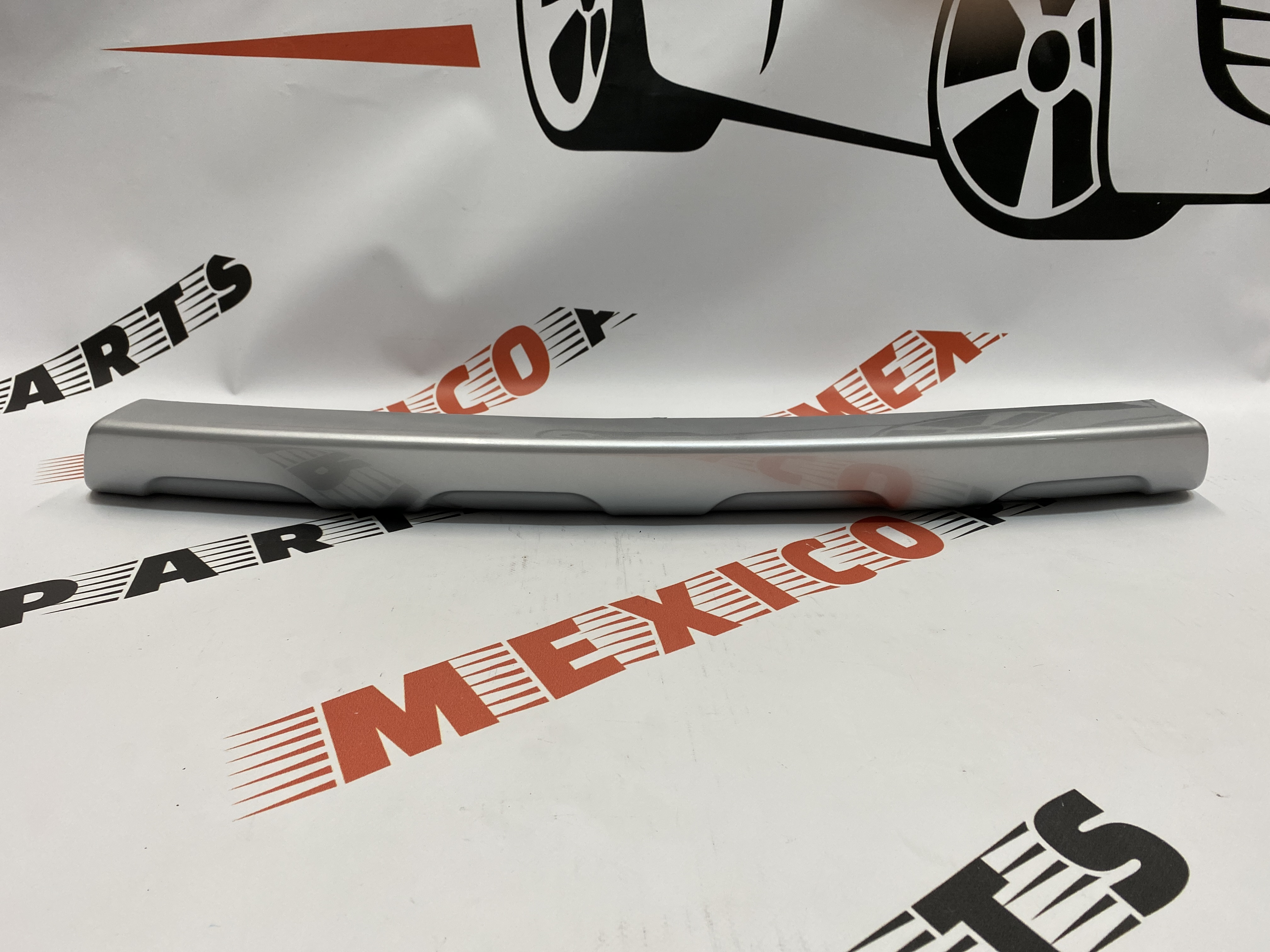 Губа бампера переднего серая SXT Dodge Journey 2015-2018 (55001049AA), аналог