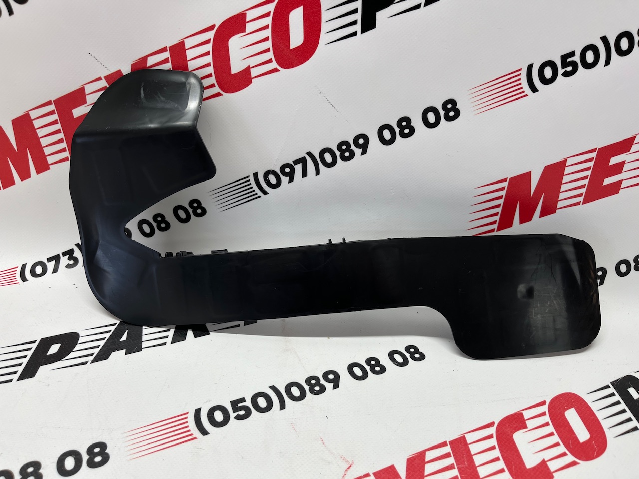 Кріплення протитуманної фари праве Tesla Model 3 (1089450-00-A), аналог