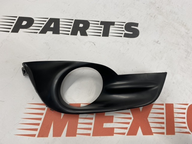 Рамка противотуманной фары правая EU  Nissan Altima 2013-2015 (62256-3TU0B), аналог