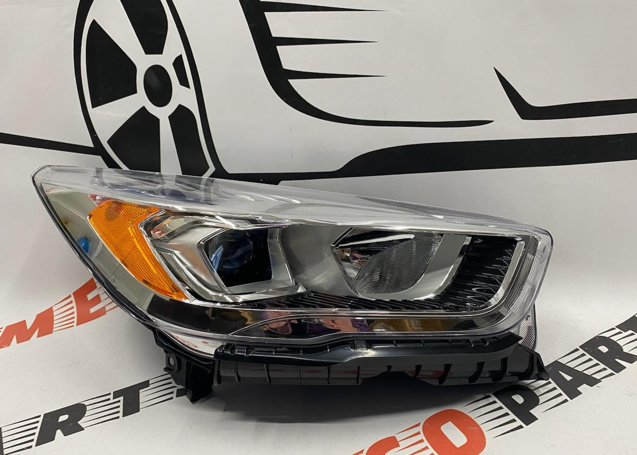 Фара правая с работающим катафотом Ford Escape(Kuga) 2017- 2019 (CJ5Z-13008-C2), аналог