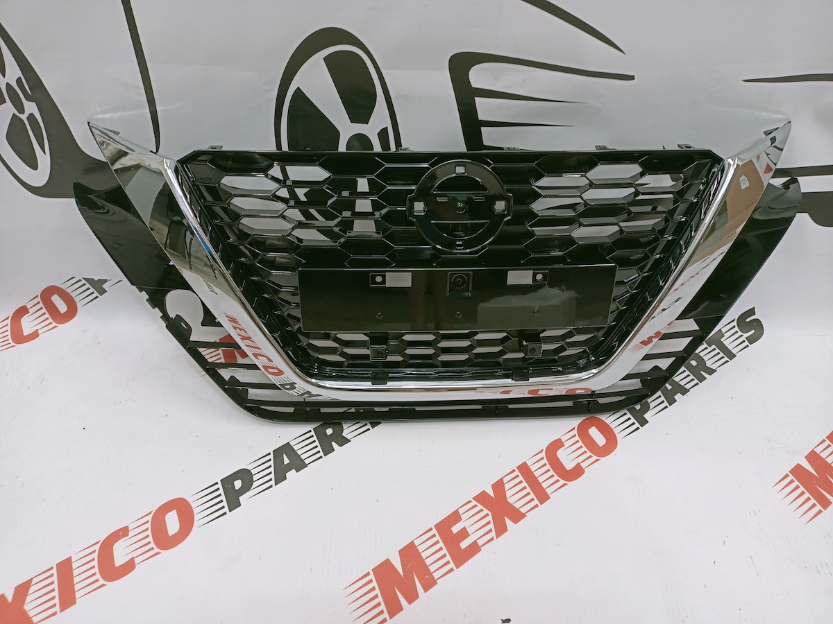 Решётка радиатора Nissan Altima 2019-2021 (623106CA2A), аналог
