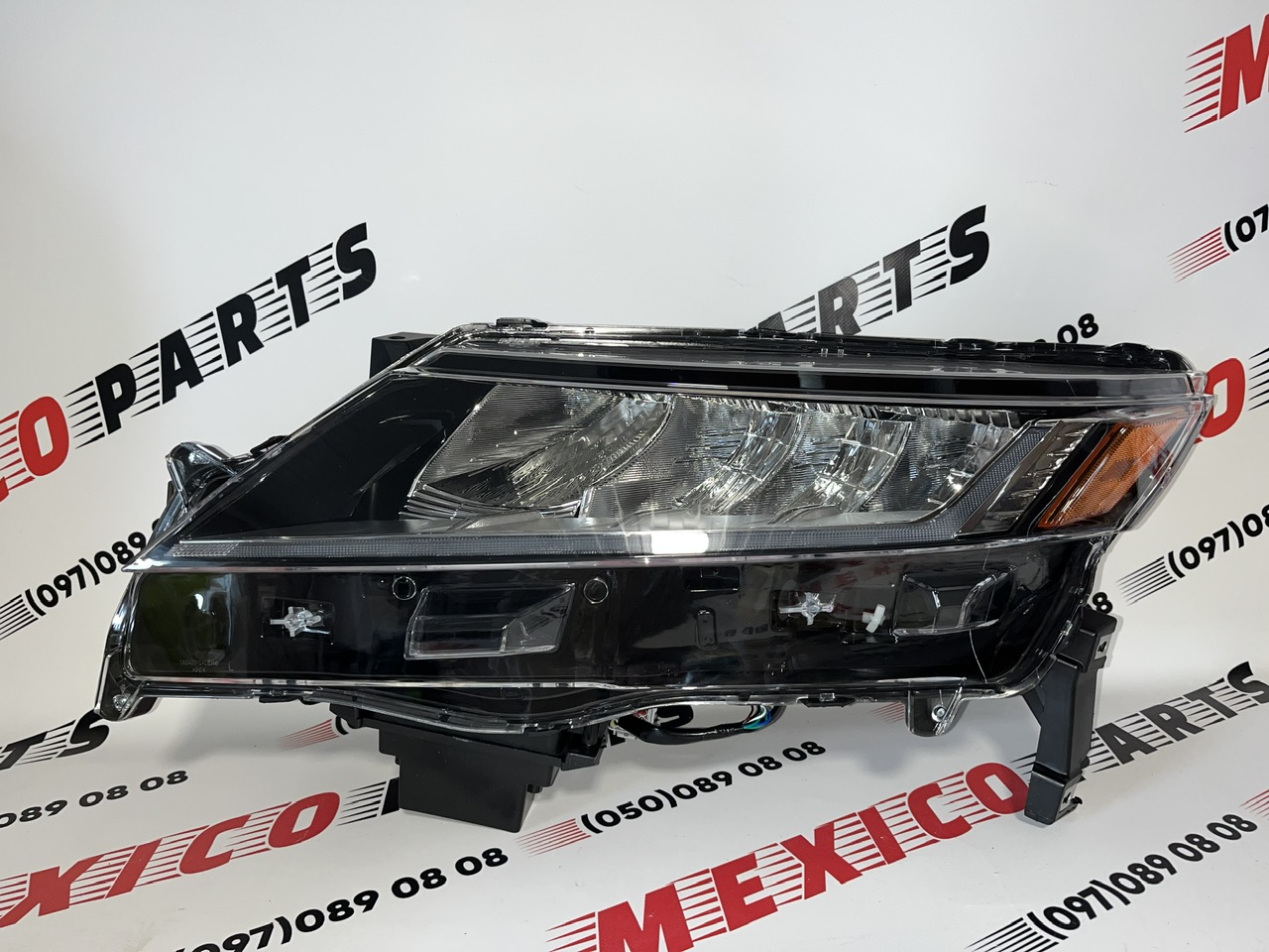Фара ліва Mitsubishi  ASX 2020- (8301D639), аналог