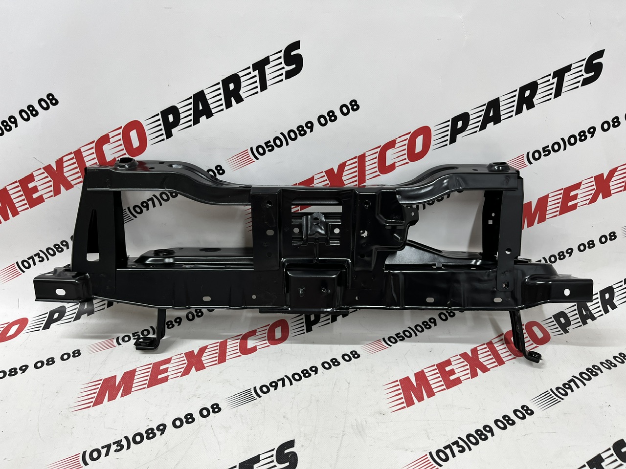 Опора радиатора Nissan NV 200 2012-2018 (F2511-3LMMA), аналог