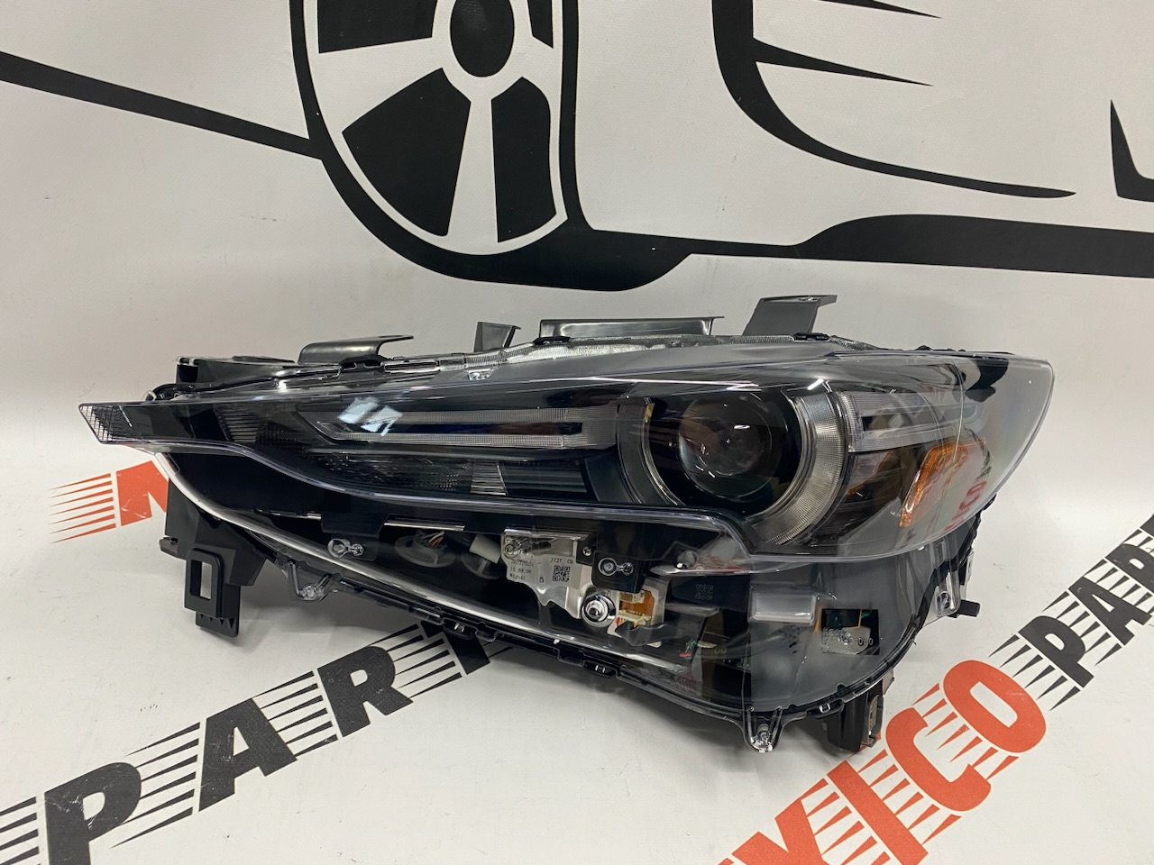 Фара ліва LED Mazda CX5 2017-2020 (KL2J51041D), аналог