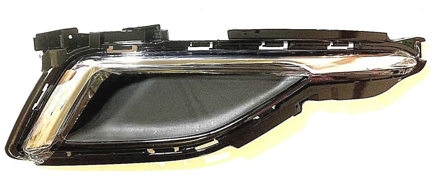 Заглушка противотуманной фары правая с хромом Hyundai Sonata 2015-2017 (86522-C1200), аналог
