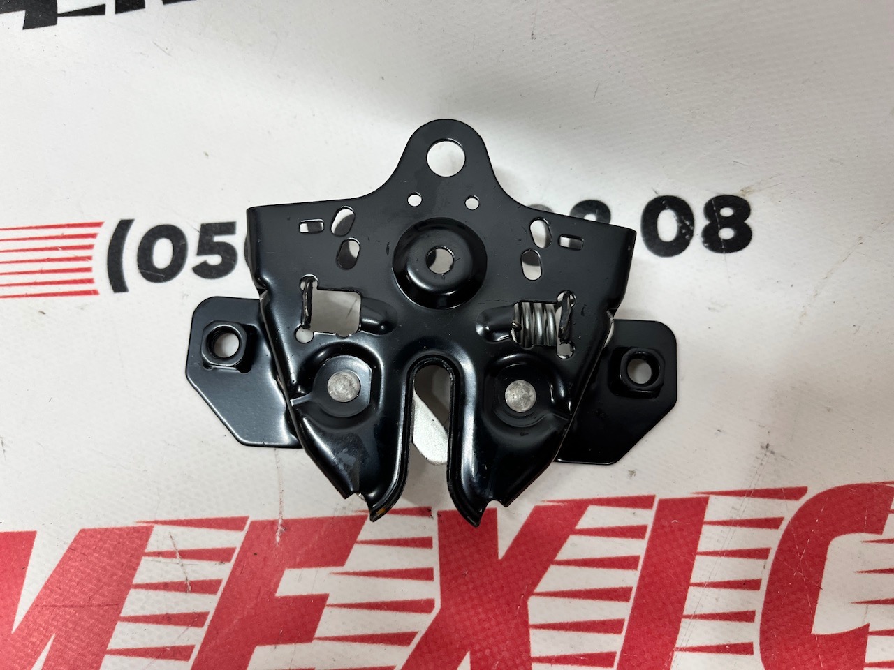 Замок капота Nissan Kicks 2016- 2020 (65601-5RF0A), аналог