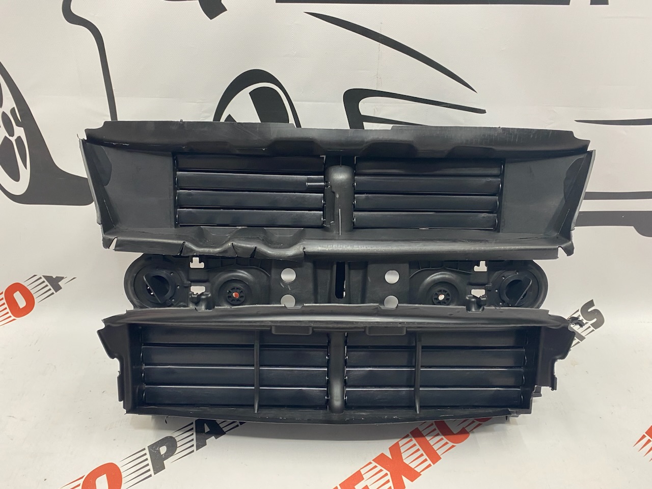 Жалюзи радиатора 1.5 Ford Escape(Kuga) 2017- 2019 (GV4Z-8475-A), аналог