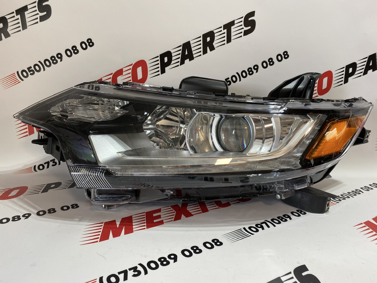 Фара ліва USA Mitsubishi Outlander 2016-2020 ( 8301C979) , аналог