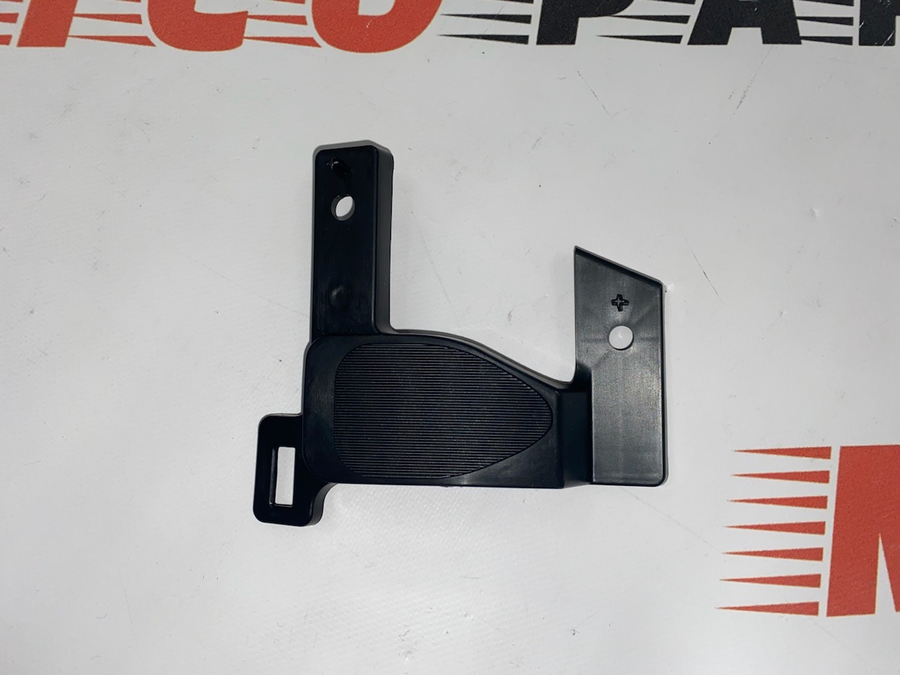 Заглушка противотуманной фары левая Nissan X-Trail(Rogue) 2021- (62257-6RR0B), аналог