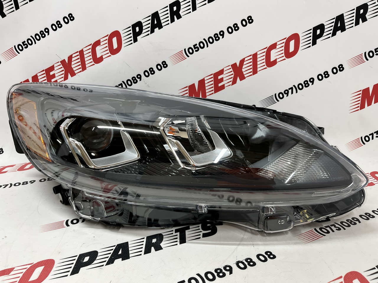 Фара права з ДХО Ford Escape (Kuga) 2020- 2022 (LJ6Z13008C) , аналог
