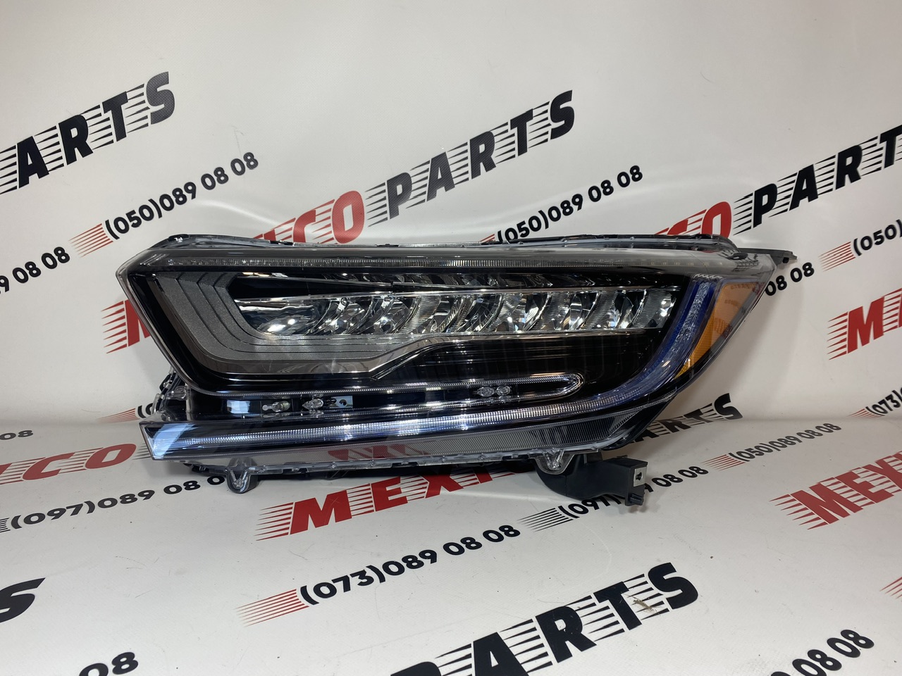 Фара левая LED Honda CR-V 2017-2020 (33150-TLA-A11), аналог