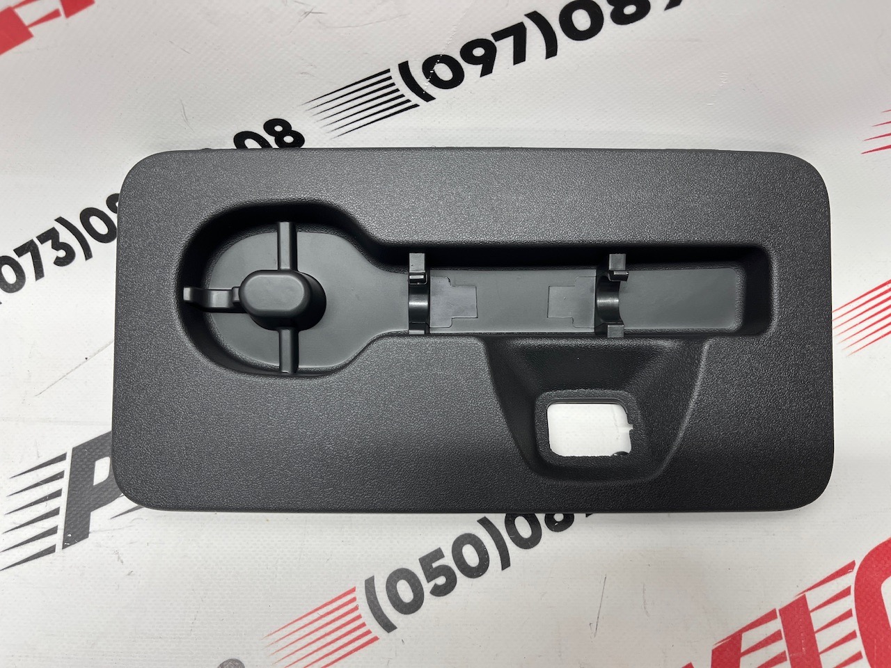 Лючок корита багажника Tesla Model 3 2024-(1713289-00-F), аналог