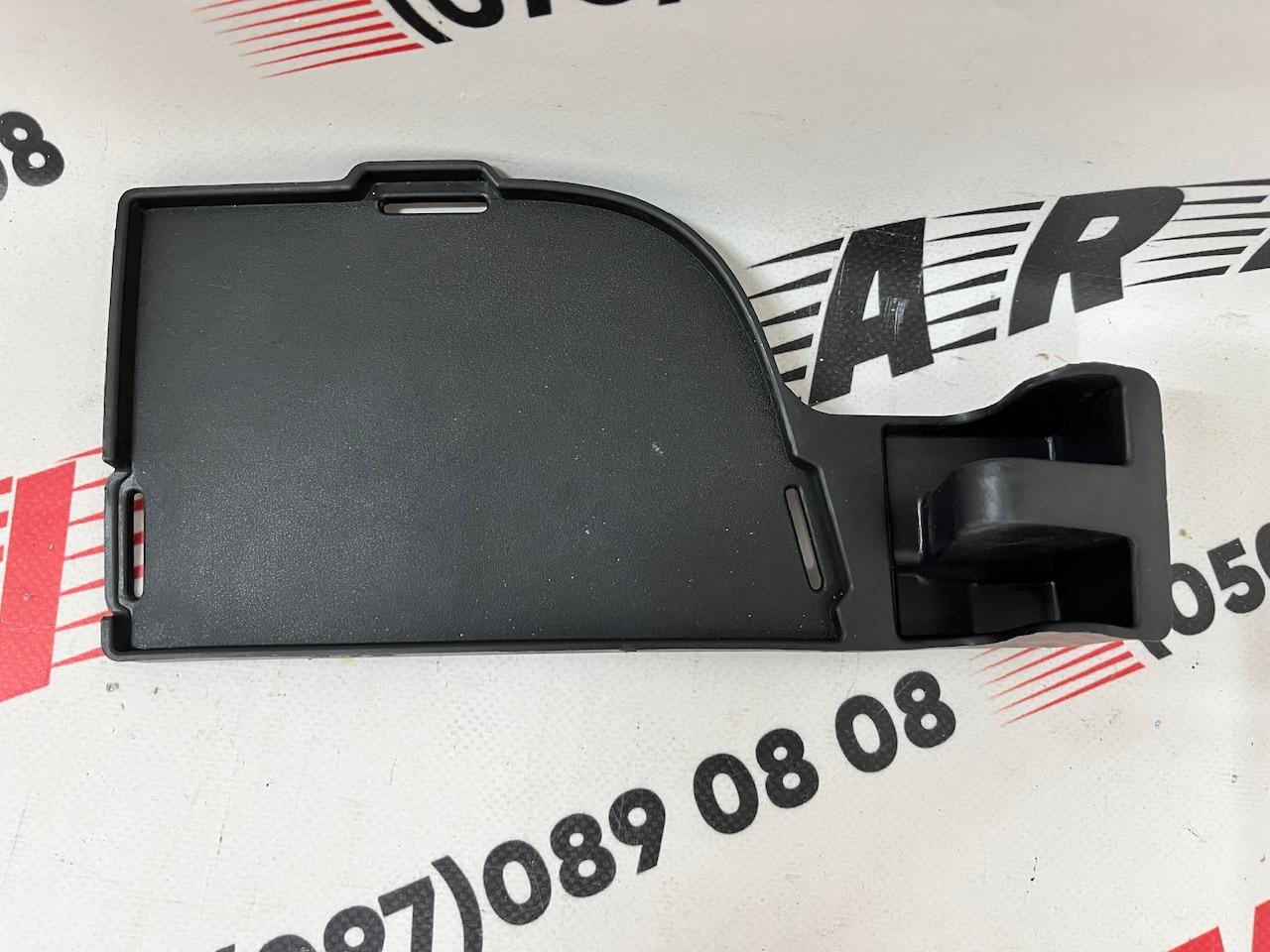 Заглушка (крепление) переднего бампера левая Chevrolet Cruze  2009-2015 (96981097), аналог