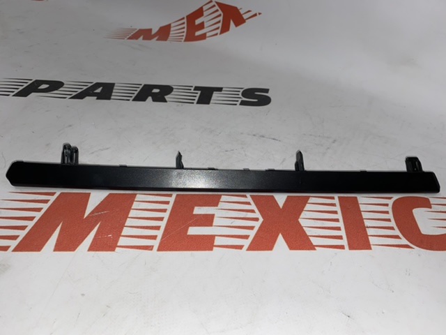 Накладка (губа) заднього бампера права Toyota Camry 2018-2020 (52723-06010), аналог