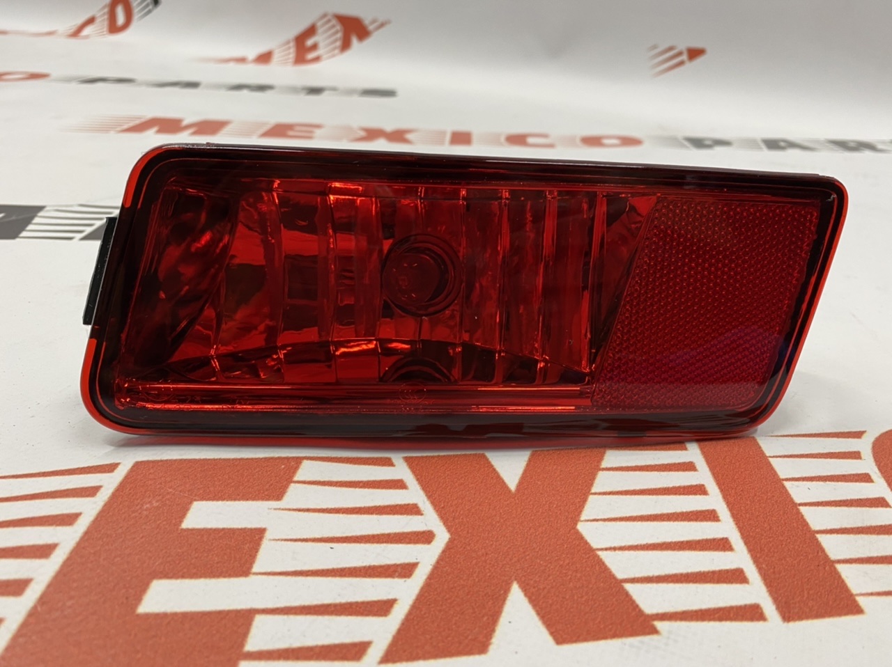 Катафот правый Dodge Journey 2008-2011 (5178272AA), аналог