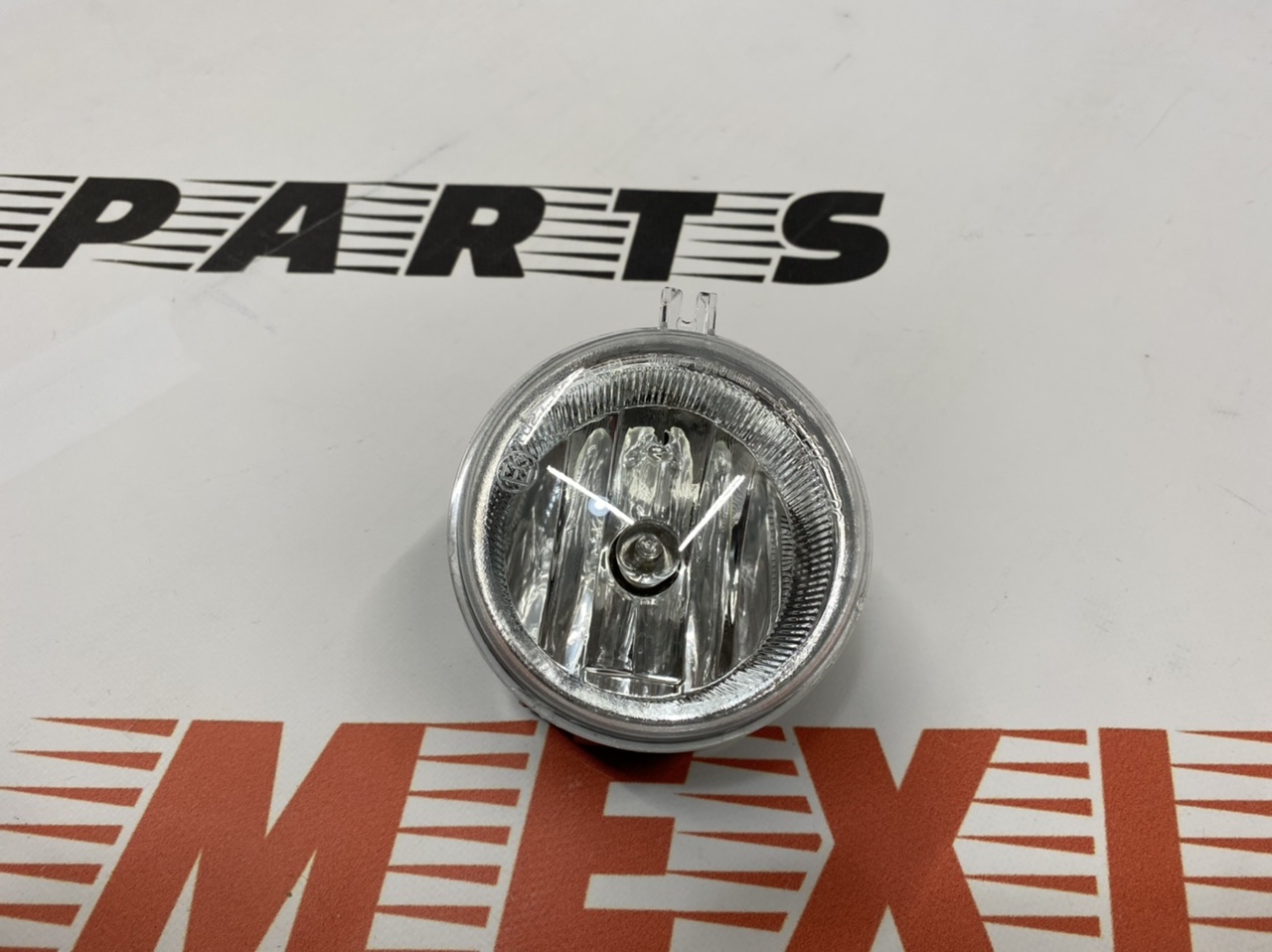 Противотуманная фара левая/правая Jeep Grand Cherokee 2005-2010 (04805859ab ), аналог