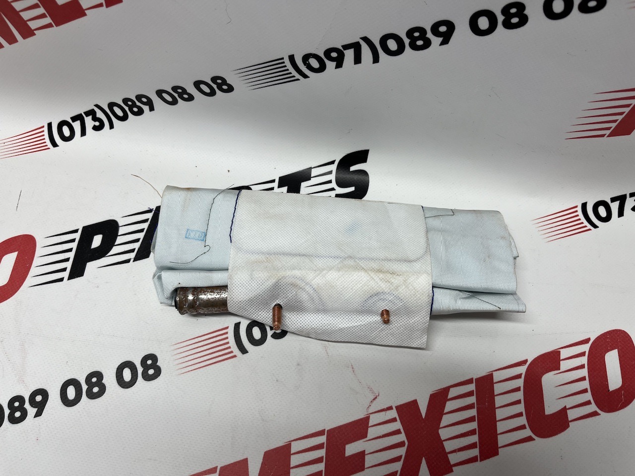 Подушка безпеки ніг права (пасажирська) Tesla Model 3 2021-2023 (1077830-CN-F), аналог