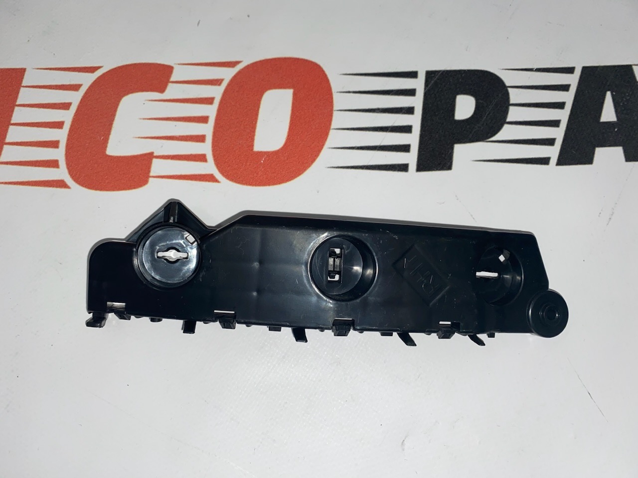 Крепление переднего бампера правое Nissan X-Trail(Rogue) 2021-2023 (62222-6RR0B), аналог
