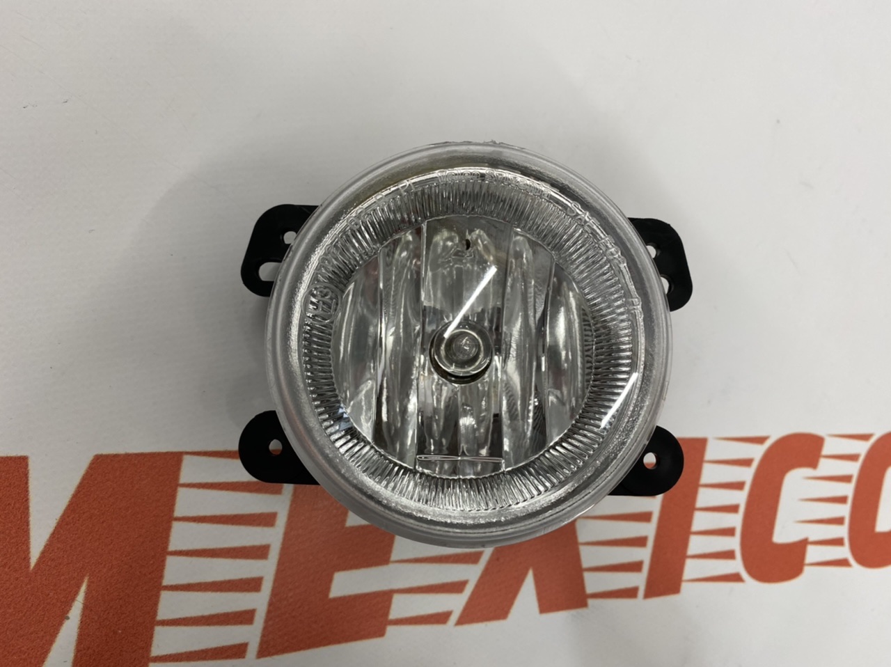Противотуманная фара левая/правая Dodge Journey 2011-2019 (5182026AA), аналог