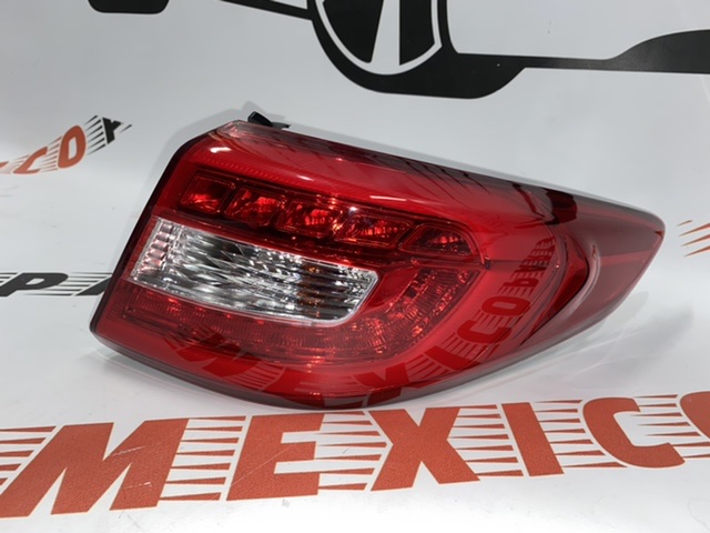 Фонарь задний наружный правый в точку LED Hyundai Sonata 2015-2017 (92402-C2100), аналог