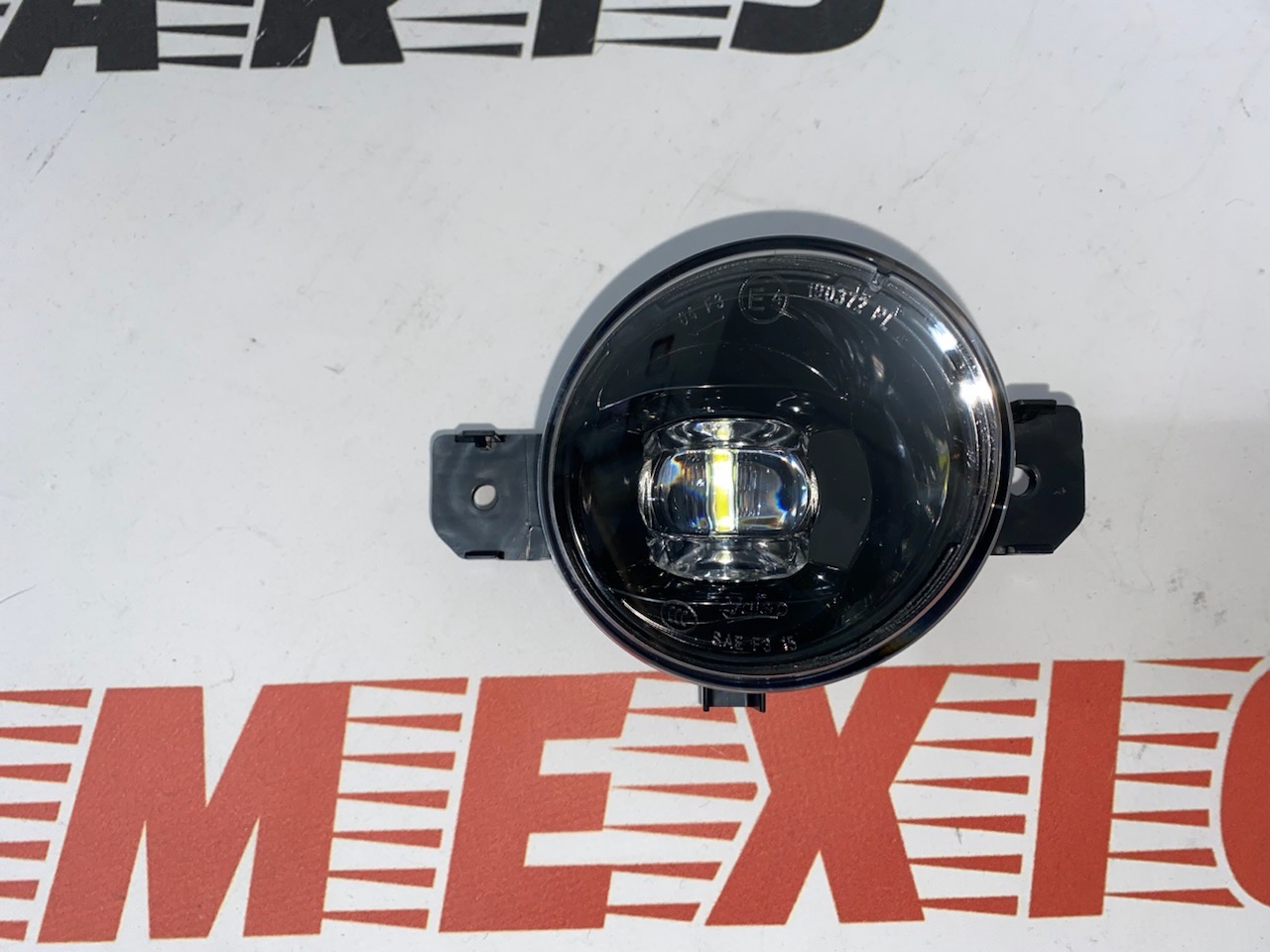 Противотуманная фара правая LED Nissan Sentra 2012-2018 (26150-6CA0A), аналог