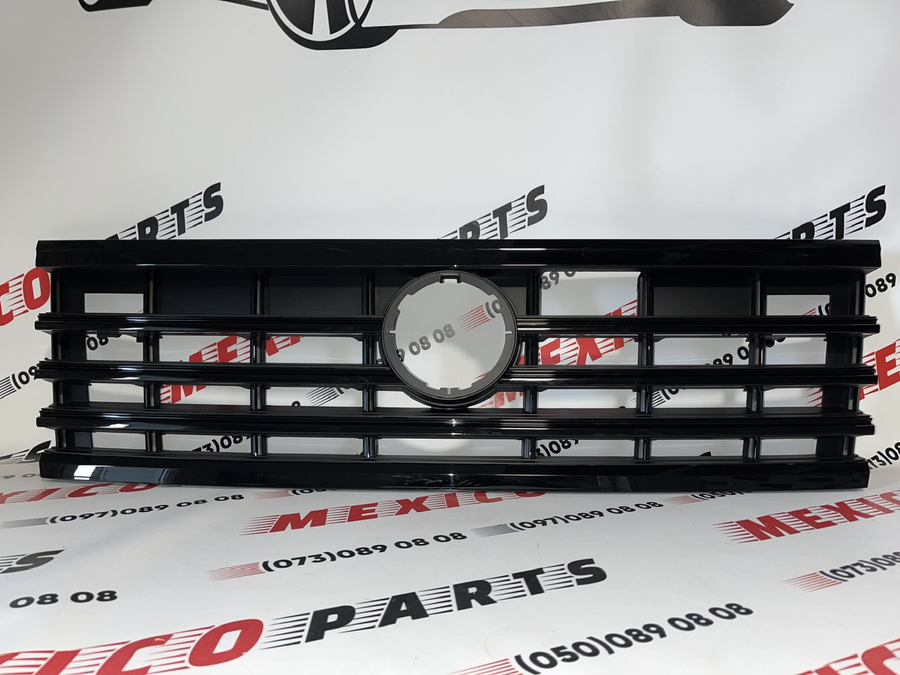 Решетка радиатора R-LINE Volkswagen Touareg 2019 - (760853651J ), аналог