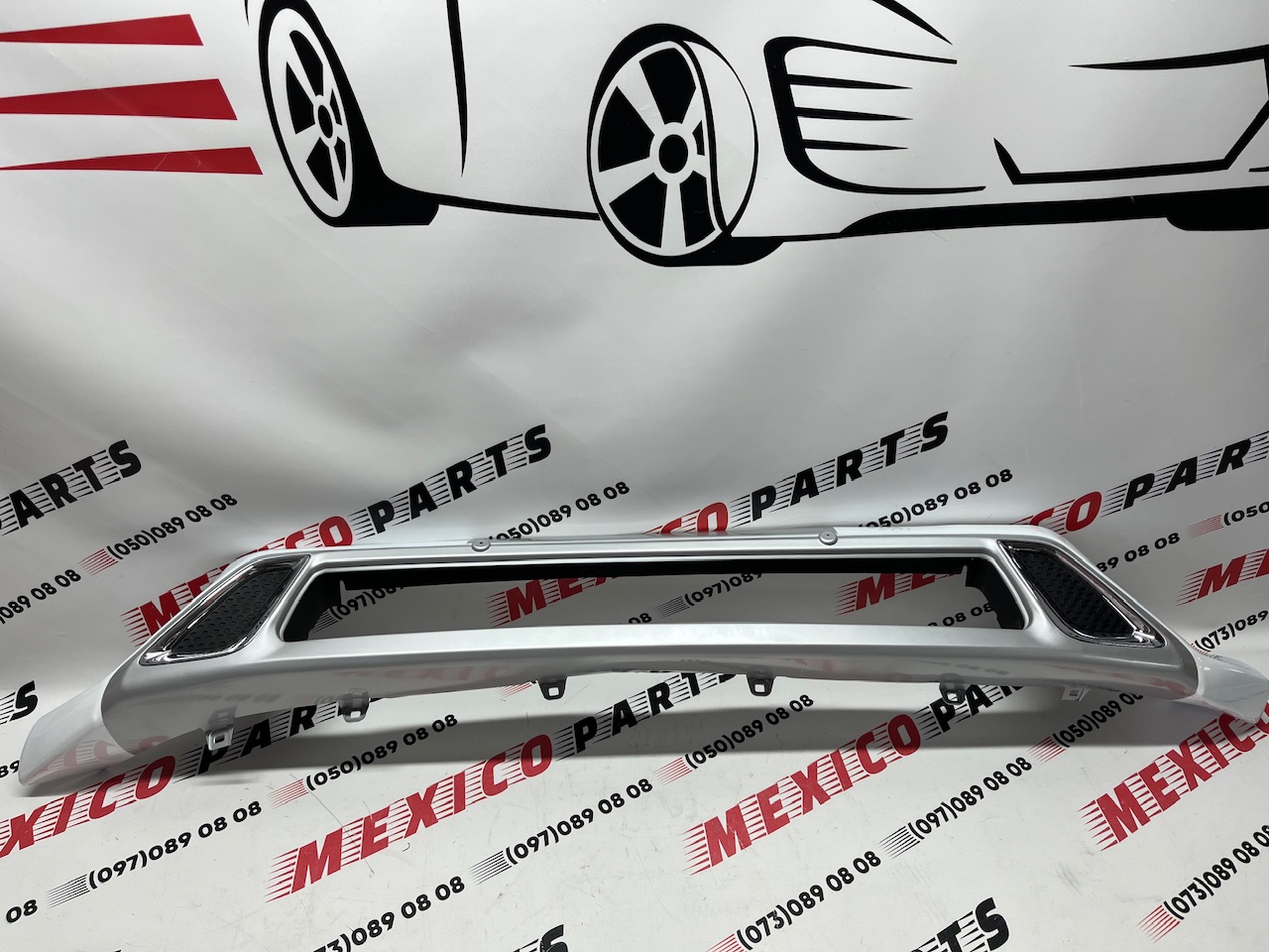 Накладка переднього бампера Mitsubishi Outlander 2019-2022 (6405A332HA), аналог