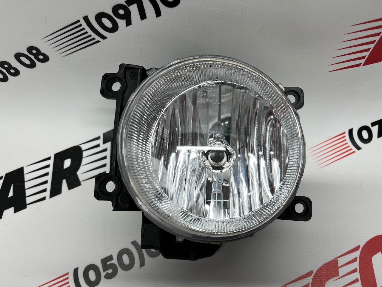 Протитуманна фара ліва USA Toyota RAV-4 2014-2015 (8122002110), аналог