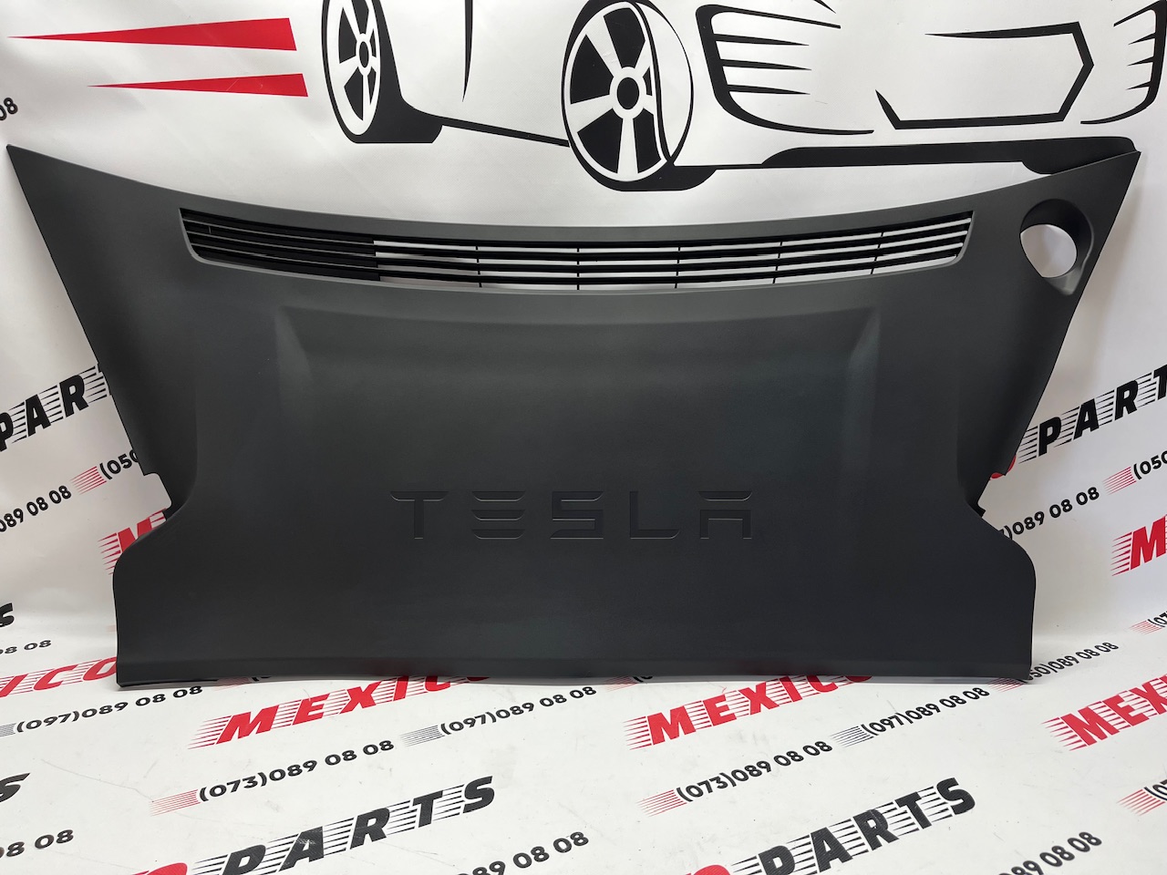 Накладка переднього багажника Tesla Model S 2012-2020 (1060481-00-C), аналог