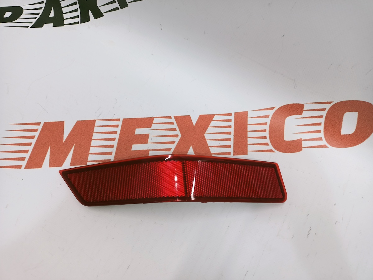 Катафот заднего бампера левый Nissan X-Trail(Rogue) 2017-2020 (265656FV0A), аналог