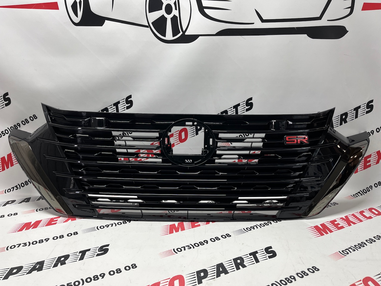 Решетка радиатора SR Nissan Sentra 2024+( 62310-6LY2A), аналог
