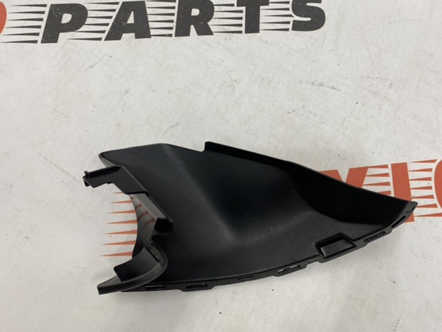 Кришка переднього бампера права AUDI Q7 2010-2015 (4L0807152E01C), аналог