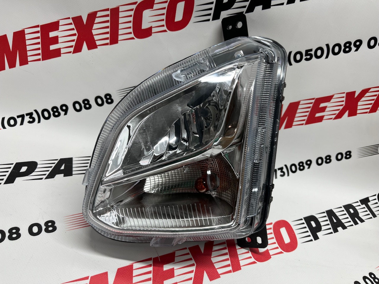 Протитуманна фара ліва Chevrolet Equinox 2017-2021 (84226245), аналог