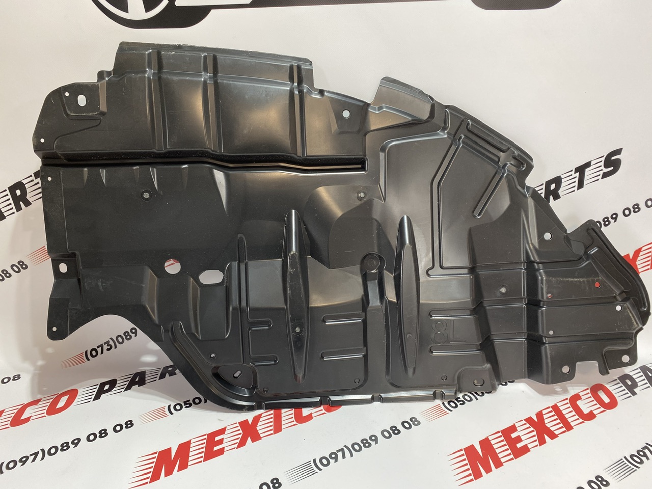 Захист двигуна лівий Toyota Camry 2015-2017 (51441-06230), аналог
