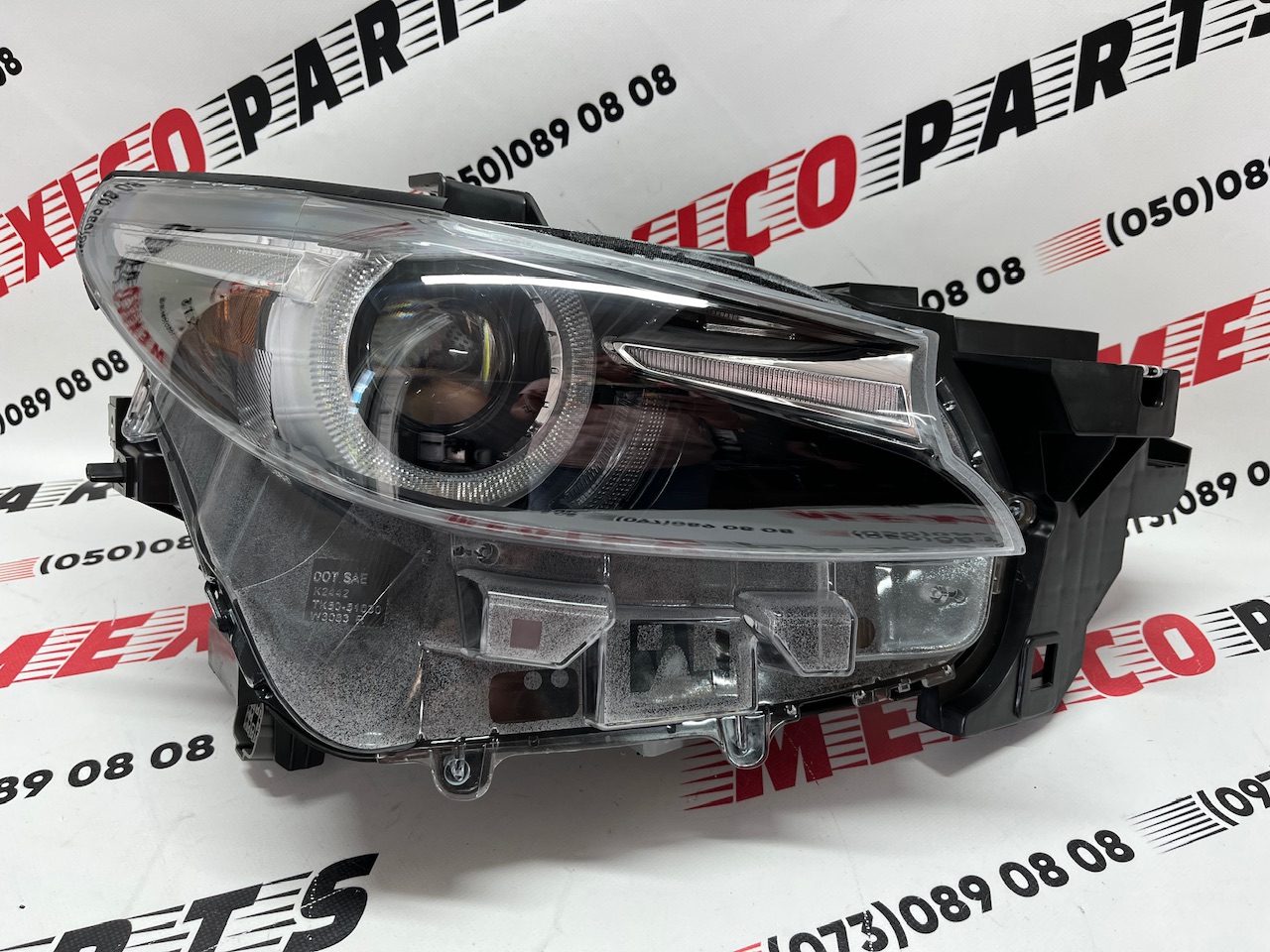 Фара права LED  Mazda CX 9 2016-2023 , аналог