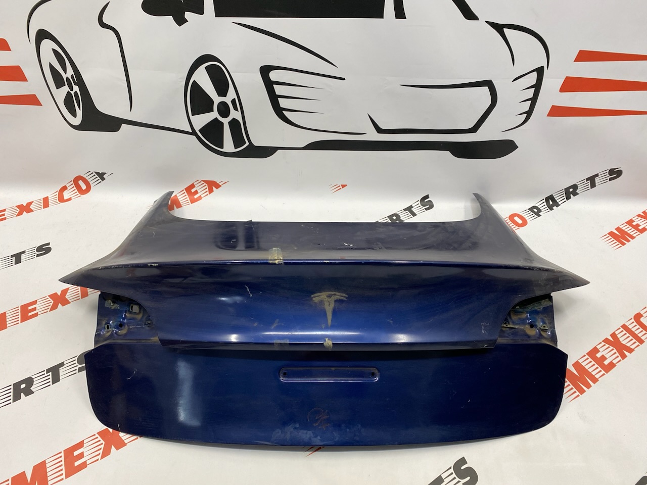Кришка багажника оригінал Б/В Tesla Model 3 2017-2020 (1081460-EO-D)