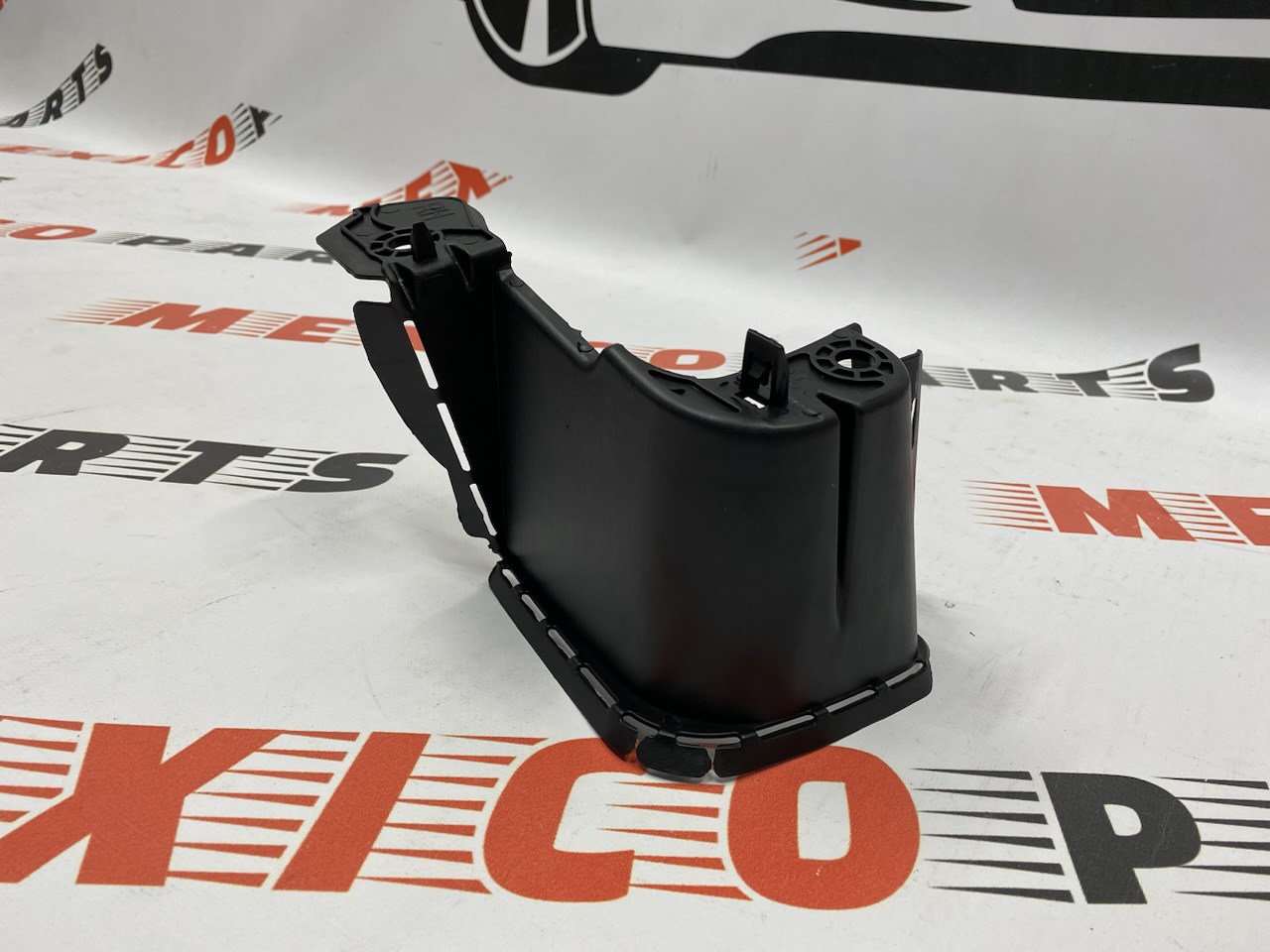 Пыльник правый Mazda 6 2013-2018 (GHP956253), аналог