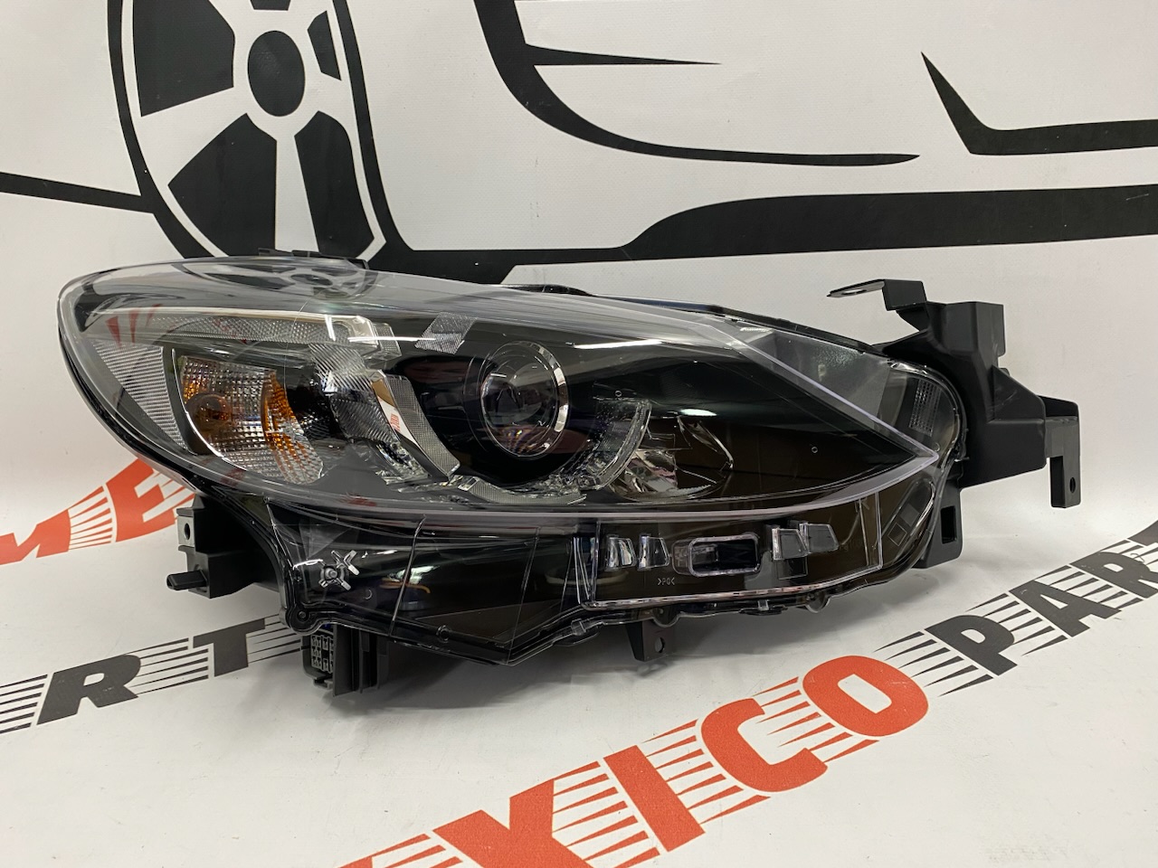 Фара с автокоректеровкою (с AFS)  FULL LED правая Mazda 6 2017-2018 (GJS151031D), аналог