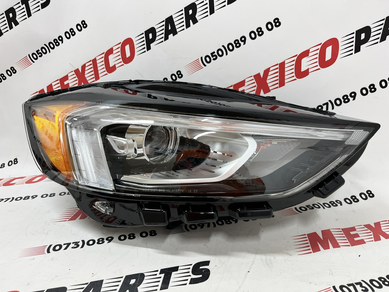 Фара правая из ДХО светлая Ford Edge 2019-2021 (KT4Z13008C), аналог