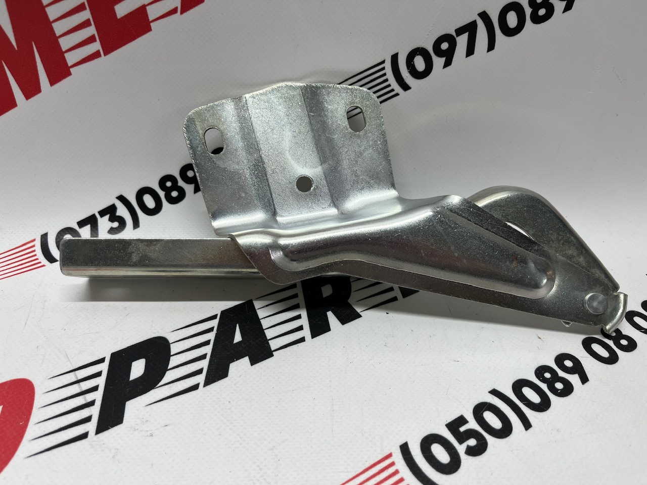 Петля капота правая Volkswagen Jetta 2011-2018 (5C6823302A), аналог