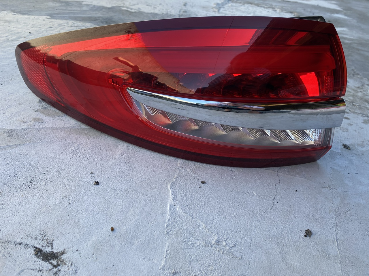 Фонарь задний наружный левый оригинал б/у USA Ford Fusion 2019-2020 (KS73-13405-AD), аналог