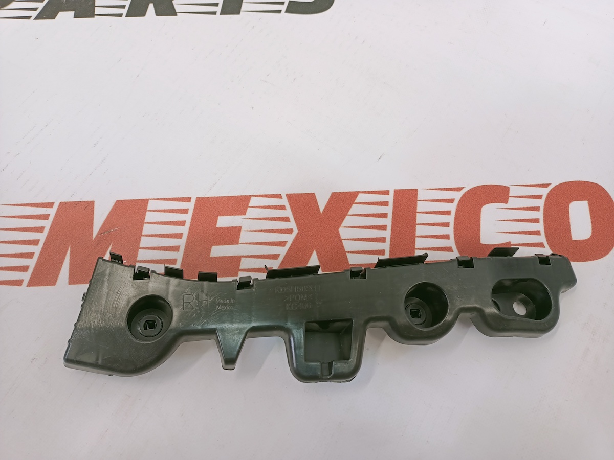 Кріплення заднього бампера праве Mazda CX5 2017-2020 (KB8A-50-2H1B), аналог