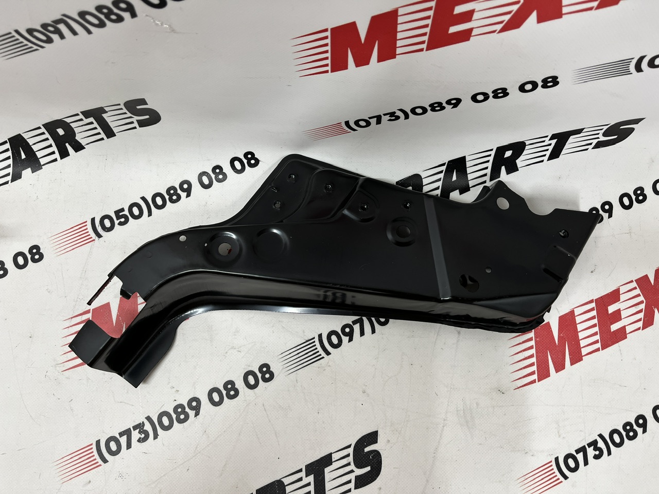 Окуляр фары правый Nissan NV 200 2012-2018 (62520-3LS0A), аналог